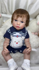 Bebê Reborn Pedrinho Menino Silicone  Lançamento 2024 + Enxoval de brinde + 12X sem juros+ Frete Grátis