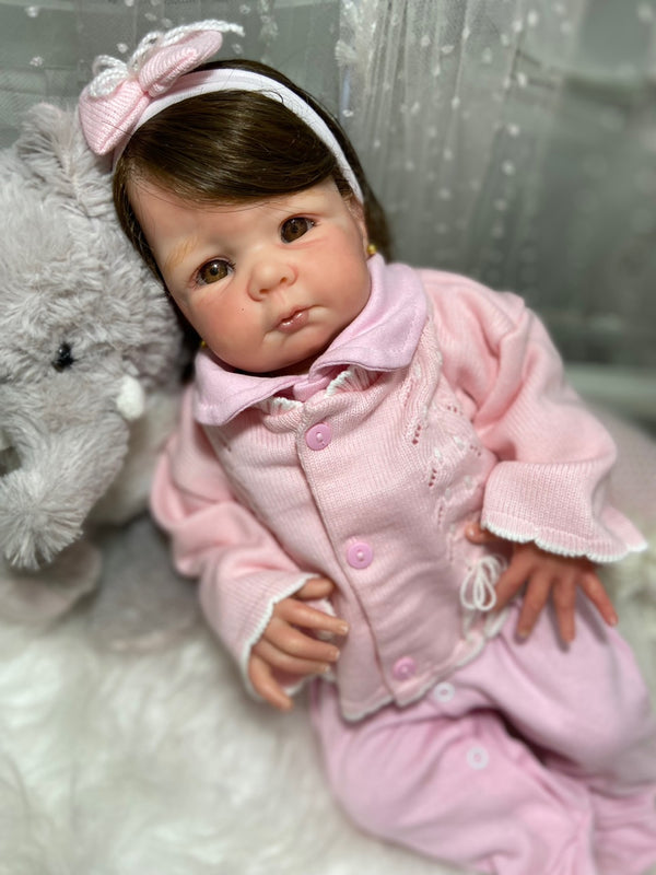 Bebê Reborn Ana com muito cabelo 2024+ Enxoval de brinde+ 6X sem juros+ Frete Grátis