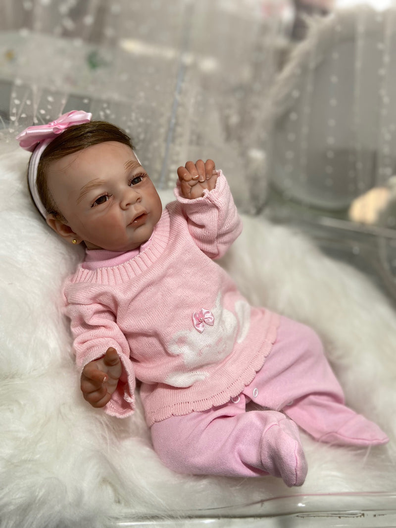 Bebê Reborn Anny morena Lançamento faz coco e xixi 2024+ Enxoval de brinde+ 6X sem juros+ Frete Grátis