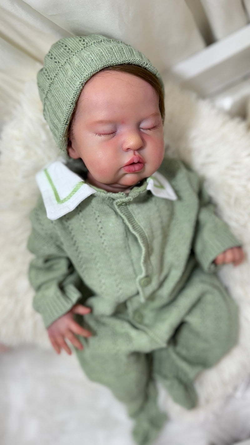 Bebe Reborn PREMIUM Guto + Enxoval COMPLETO + 12X sem juros + Frete Gratis