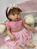 Bebê Reborn Abgail Princesa que faz xixi e coco + Enxoval COMPLETO + 12X sem juros + Frete Grátis