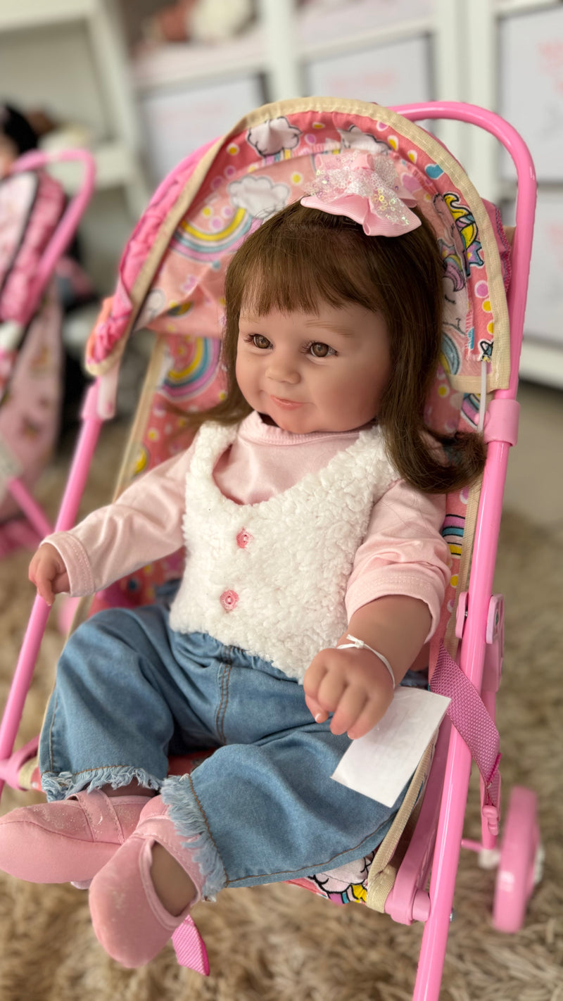 Bebê Reborn Maddie Silicone Banho + Enxoval COMPLETO de brinde + 12X sem juros + Frete Grátis + CARRINHO