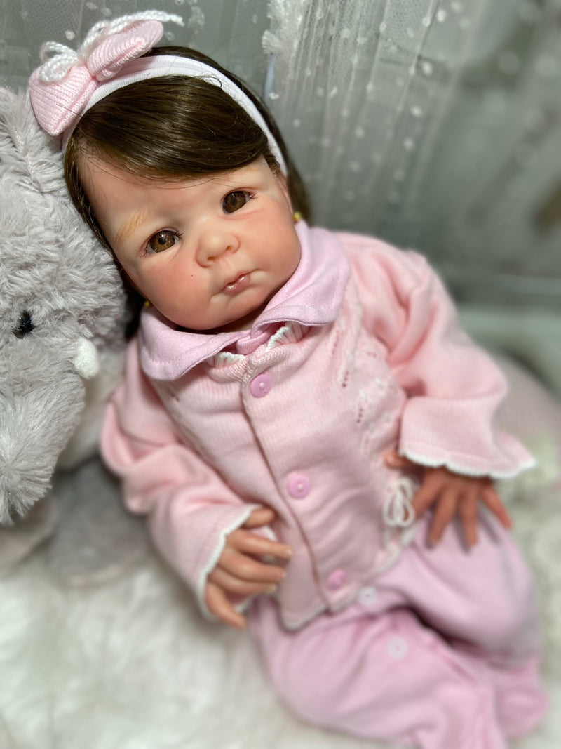 Bebê Reborn Ana com muito cabelo 2024+ Enxoval de brinde+ 6X sem juros+ Frete Grátis
