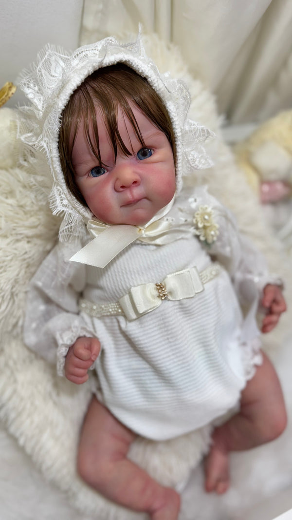 Bebe Reborn PREMIUM Gabriela + Enxoval COMPLETO + 12x Sem Juros + Frete Grátis