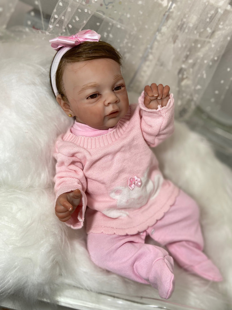 Bebê Reborn Anny morena Lançamento faz coco e xixi 2024+ Enxoval de brinde+ 6X sem juros+ Frete Grátis