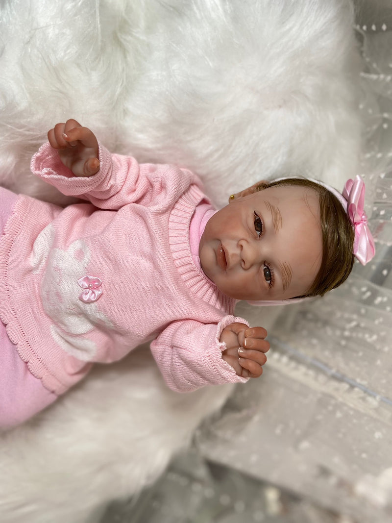 Bebê Reborn Anny morena Lançamento faz coco e xixi 2024+ Enxoval de brinde+ 6X sem juros+ Frete Grátis