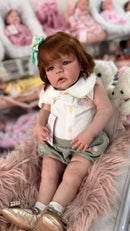 Bebê Reborn Toddler Premium Realista Ruiva - Cabelinho Ruivo e Sardinhas no Rosto - Peça Única