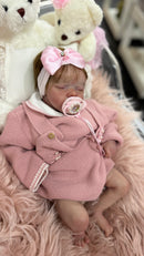 Bebê Reborn Twin Premium Realista com Corpo de Tecido e Roupa de Luxo Rosa - Enxoval Completo