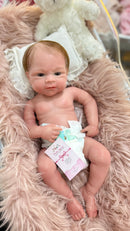 Bebê Reborn de Silicone Sólido Moises - 50cm - Enxoval Completo
