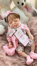 Bebe Reborn de Silicone Sólido Dormindo Mama e Faz Xixi - Enxoval completo