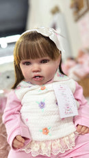 Bebê Reborn Jess Premium Realista 54 cm - Gordinha com 2 Dentinhos e Cabelo Implantado Fio a Fio - Enxoval Completo