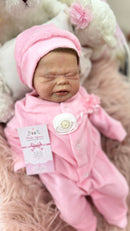 Bebê Reborn Expressiva com Carinha de Choro e Corpo de Tecido - Bebezinha Delicada