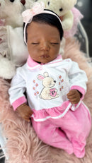 Bebê Reborn Gabi Menina Ultra Premium Realista - Corpo de Tecido, Membros de Silicone e Cabelo de Mohair