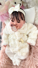 Bebê Reborn Japonesa Premium Exclusiva com Corpo de Tecido - Peça Única