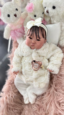 Bebê Reborn Japonesa Premium Exclusiva com Corpo de Tecido - Peça Única