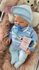 Bebê Reborn Gabriel Premium Realista com Corpo de Tecido e Membros de Silicone - Enxoval Completo