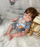 Bebê Reborn Yummi Menino dormindo + Enxoval COMPLETO + 12X sem juros + Frete Grátis