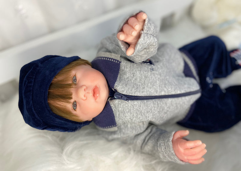 Bebê Reborn Abgail menino moreno Lançamento 2024+ Enxoval de brinde+ 6X sem juros+ Frete Grátis