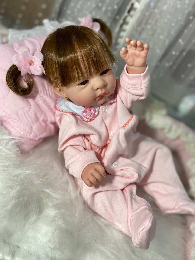 Bebê Reborn Maria Flor Lançamento 2025+ Enxoval de brinde+ 6X sem juros+ Frete Grátis