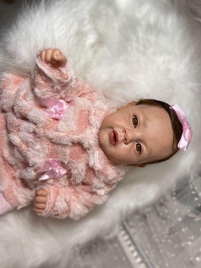 Bebê Reborn Anny de inverno 2025 + Enxoval de brinde+ 6X sem juros+ Frete Grátis