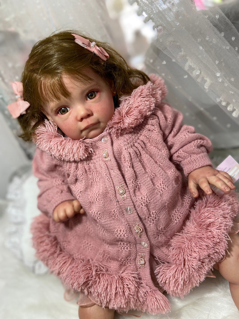 Bebê Reborn Amelieé Premium Lançamento 2024+ Enxoval de brinde+ 6X sem juros+ Frete Grátis