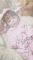 Bebê Reborn Original Yummi + Enxoval COMPLETO + 12X sem juros+  Frete Grátis